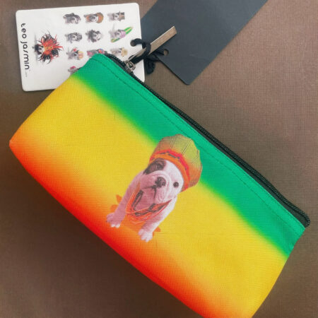 Teo Jasmin – Estuche con diseño de bulldog estilo rastafari